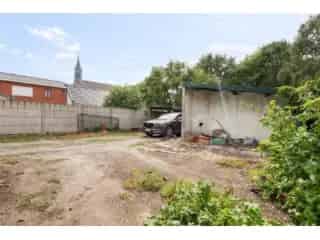 Huis te koop - Ruime woning te renoveren Klein Sinaai