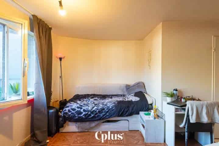 Studio te koop Gent: Compacte en onderhoudsvriendelijke studio nabij station