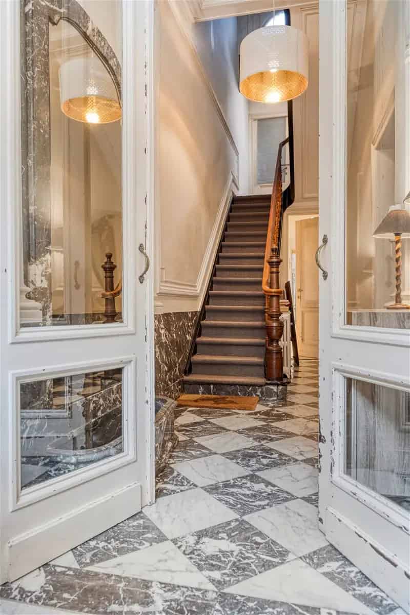 Herenhuis Antwerpen Harmoniebuurt 5 slaapkamers 3 badkamers