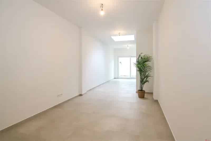 Knappe Vernieuwde Woning