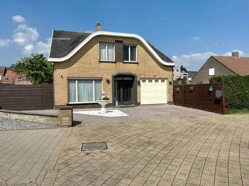 Huis te koop Houthulst 4 slaapkamers grote tuin
