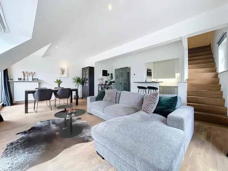 Appartement te huur 3 slaapkamers terras E17