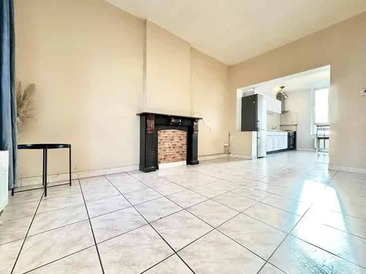 Ruime 3 Slaapkamer Huis Te Koop met Tuin