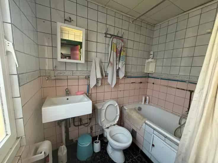 Huis Te Koop 4 slaapkamers nabij voorzieningen
