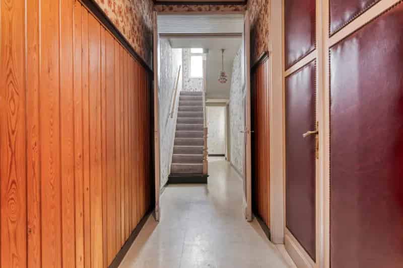 Huis te koop Roeselare: Karaktervolle woning met renovatiepotentieel
