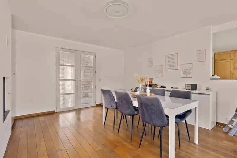 Instapklare Villa 5 Kamers 2 Badkamers Grote Tuin