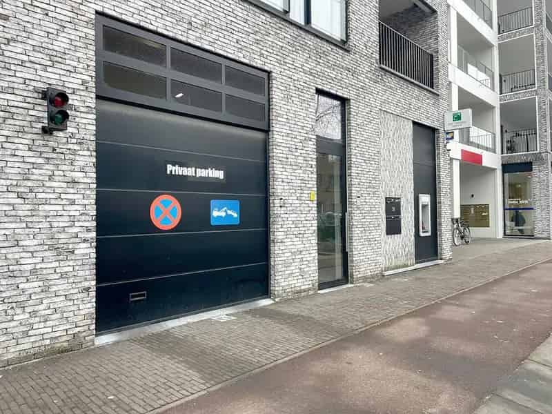 Autostaanplaats te Huur Wilrijk Nabij Bist