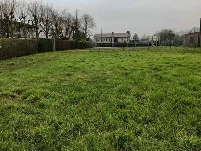 Bouwgrond 1500m² met 1000m² Groenzone