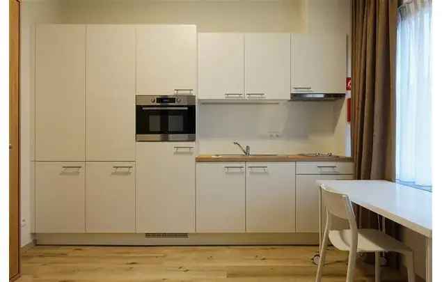 Huur 1 slaapkamer appartement van 15 m² in Ghent