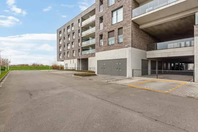 Garage te koop goede locatie