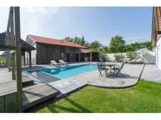 Villa te koop Middelburg - Prachtige hoeve met zwembad en bijgebouwen