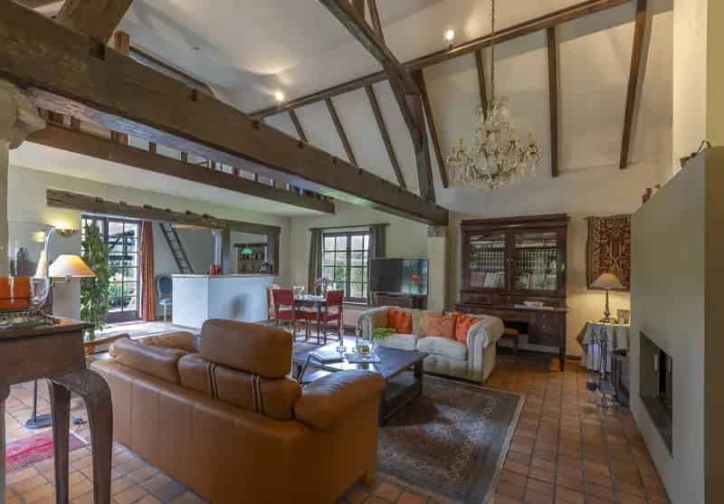 Huis te koop: Te renoveren hoeve in Wambeek