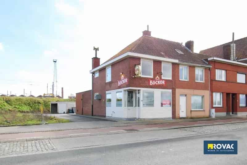 Handelspand met Woonst 3 Kamers Garage