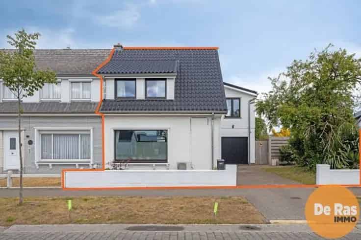 Huis Te Koop Zele: Instapklare Halfopen Bebouwing met 3 slaapkamers