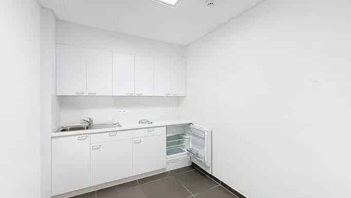 Kantoor te Huur Kortrijk 160m² Hoge Visibiliteit