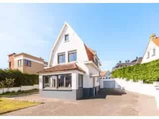 Villa te koop Sint-Idesbald 4 slaapkamers garage tuin