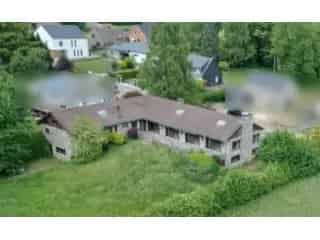 Grote Villa te renoveren in Banneux