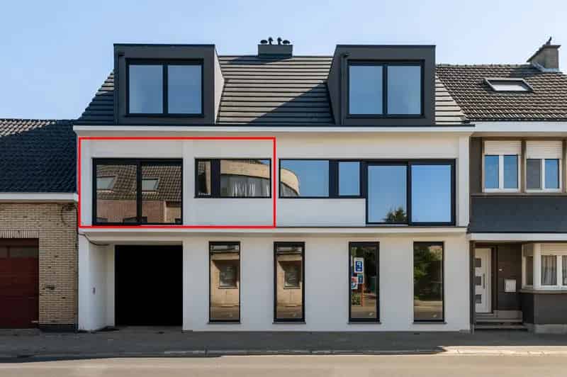 Appartement te huur Stabroek: gerenoveerd 2 slaapkamers, dakterras, EPC A