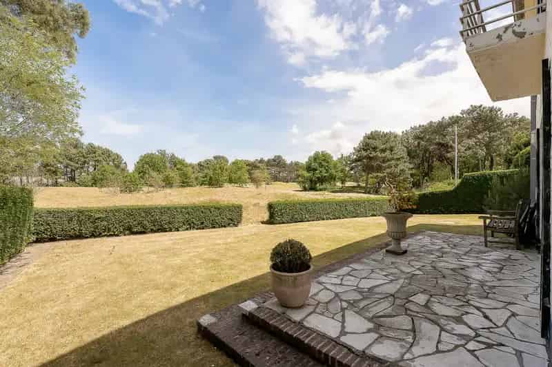 Villa te koop met panoramisch zicht op Royal Zoute Golf Club