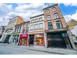 Handelspand te Huur Mons 35m² Gerenoveerd