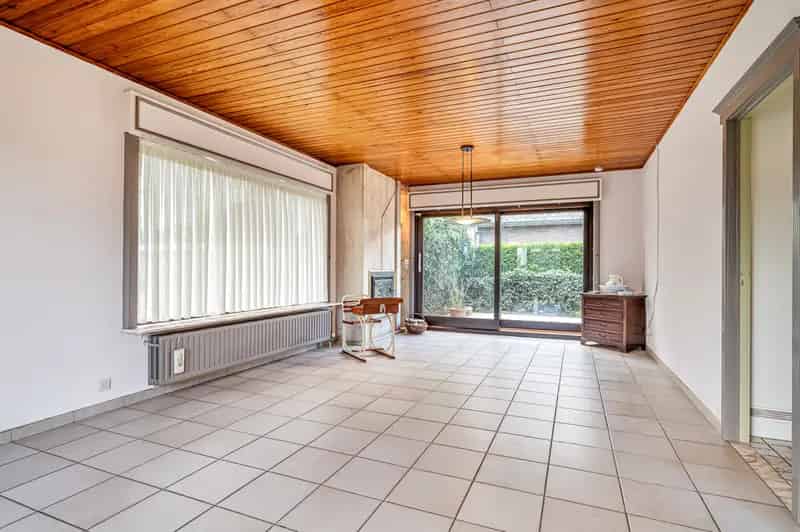 Bungalow te koop Lokeren: Ruime woning met tuin