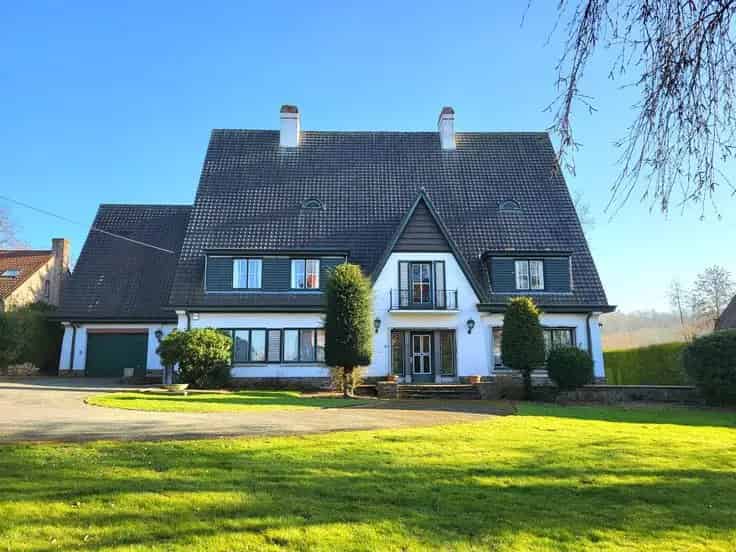Uniek Landhuis te Koop 3870m2 7 slaapkamers Jacuzzi