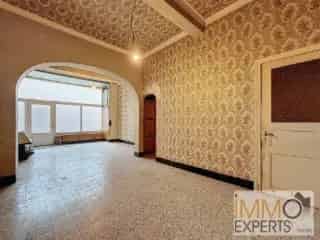 Huis te Koop Andenne 140m² 3 slaapkamers Tuin Nabij Station