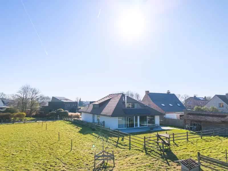Villa te koop Zottegem: Landelijk en centraal gelegen parel