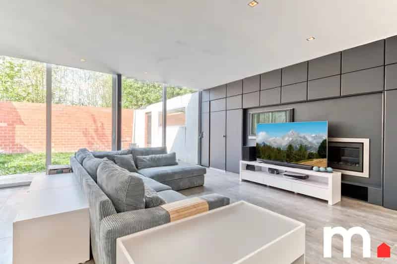 Huis te huur Emelgem: Instapklare woning met moderne voorzieningen