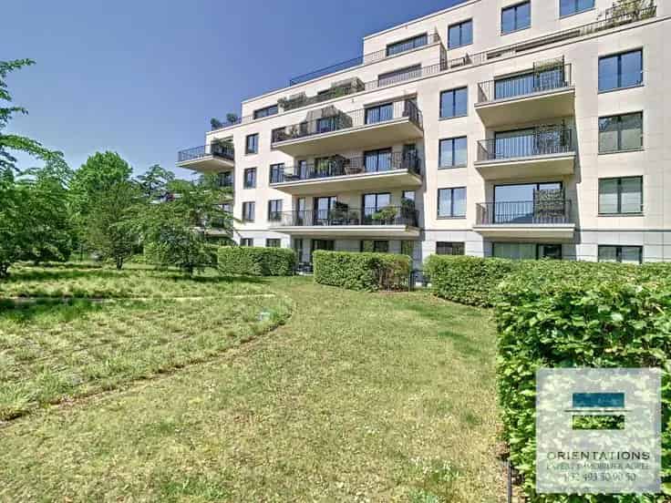 Penthouse Te Koop Grote Terrassen Beveiligd Complex