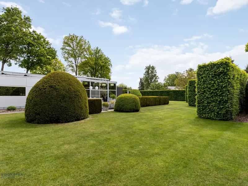 Moderne Villa te Baal 295m² 4 slaapkamers Zwembad