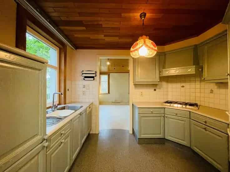 Te renoveren villa 819m² Dumontwijk