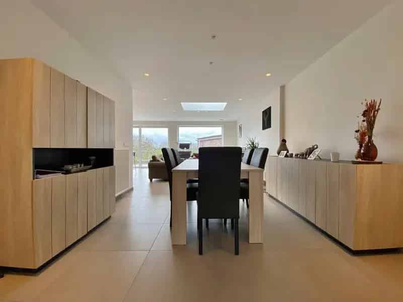 Vernieuwde woning 4 slpk garage tuin