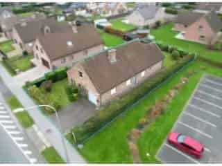 Bungalow te Koop Mouscron - 2 slaapkamers - Grote zolder - Tuin