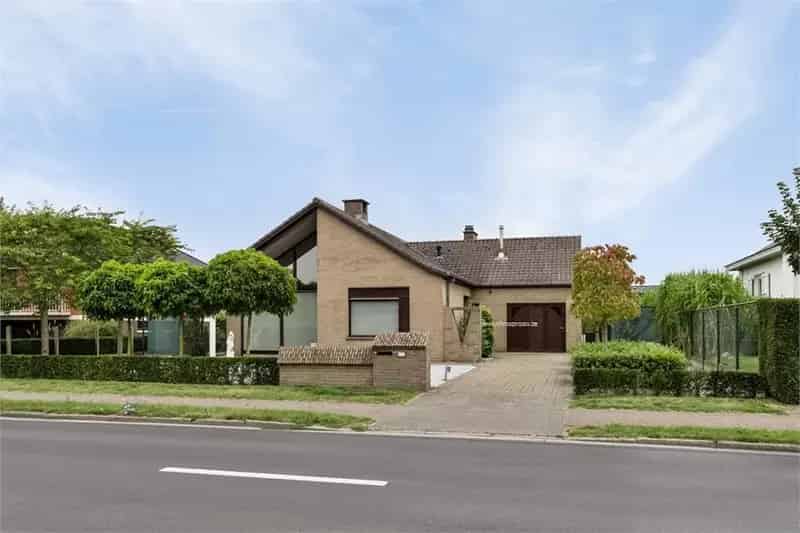 Ruime Villa gelijkvloers 1 slaapkamer Deerlijk