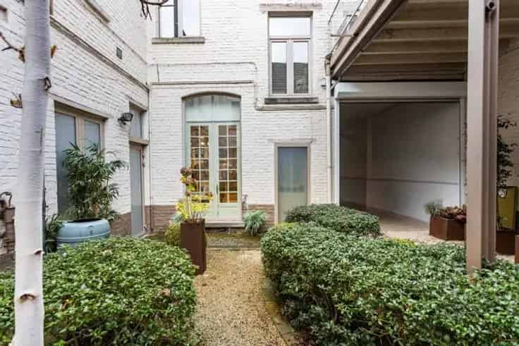 Handelspand met Appartement Te Koop