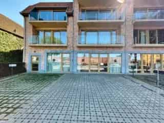 Kantoor te koop Jabbeke 220m²