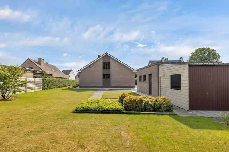 Statige Villa te Sint Martens Leerne