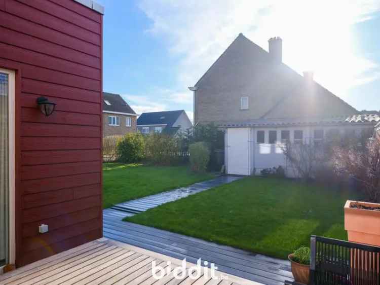 Te koop instapklare woning met tuin gelegen centraal