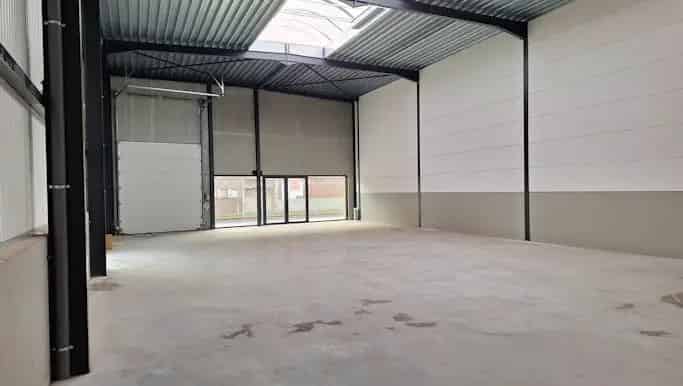 Magazijn te huur Dentergem 292m² 3 parkeerplaatsen