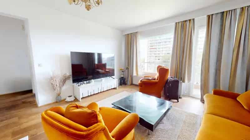 Appartement te Evere 74m2 2 slaapkamers terras parking