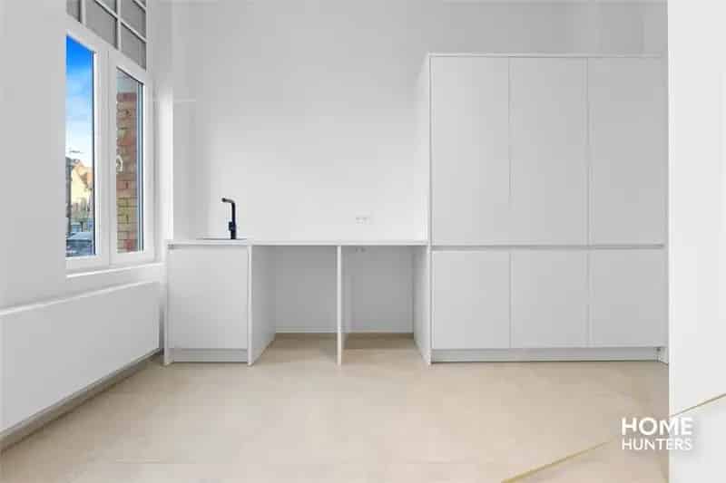 Herenhuis te koop Ieper 3 slaapkamers gerenoveerd