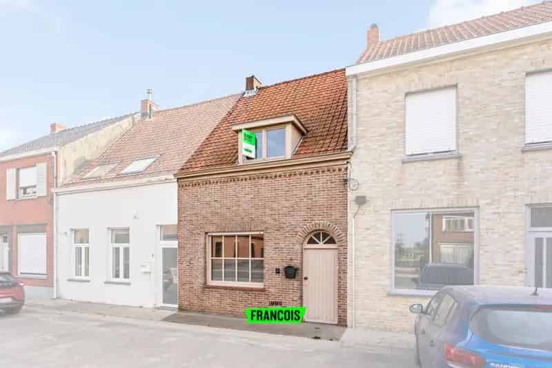 Te renoveren woning 300m² Roesbrugge