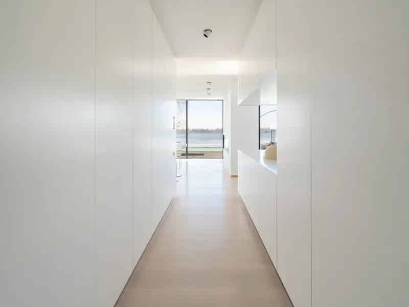 Luxe villa 660m² met binnenzwembad sauna en bootliften