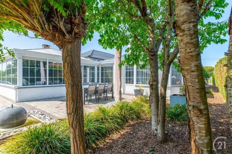 Huis te huur: Instapklare Villa met Zwemvijver en Tuin