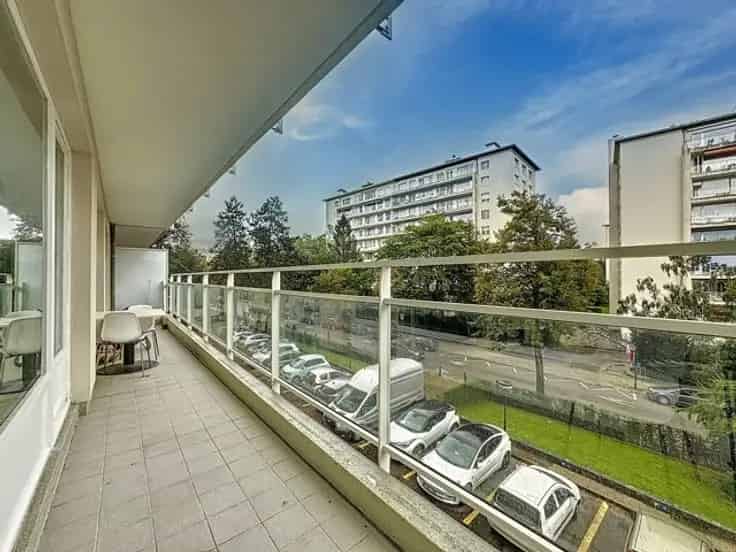 Appartement Te Koop Ukkel 2 Slaapkamers Groot Terras