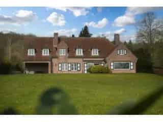 Villa te koop Kluisbergen - 400m² met 1.7 hectare grond