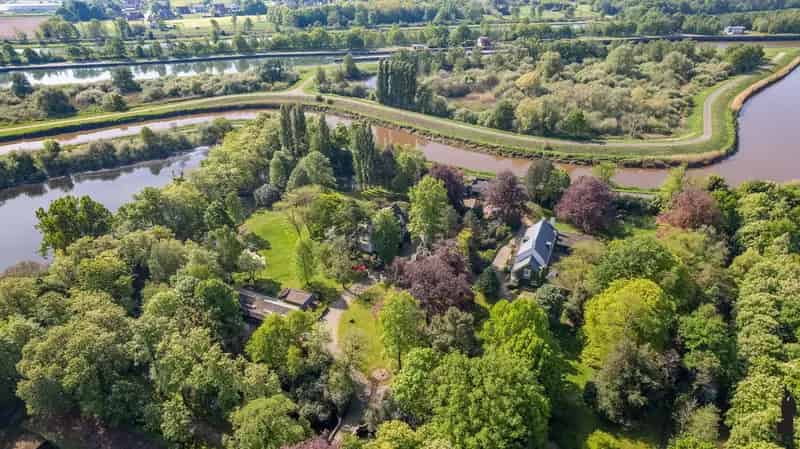 Uniek Domein met 2 Villa's te Koop in Lier