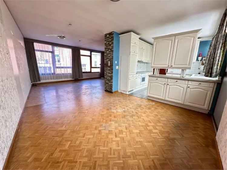 Ruime Bel-Etage woning te koop in Tongeren met 4 slaapkamers
