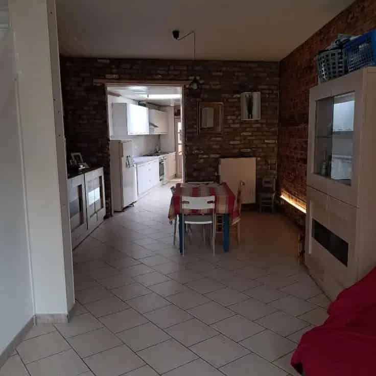 Huis te Koop: 3 Slaapkamers, Tuin en Kelder